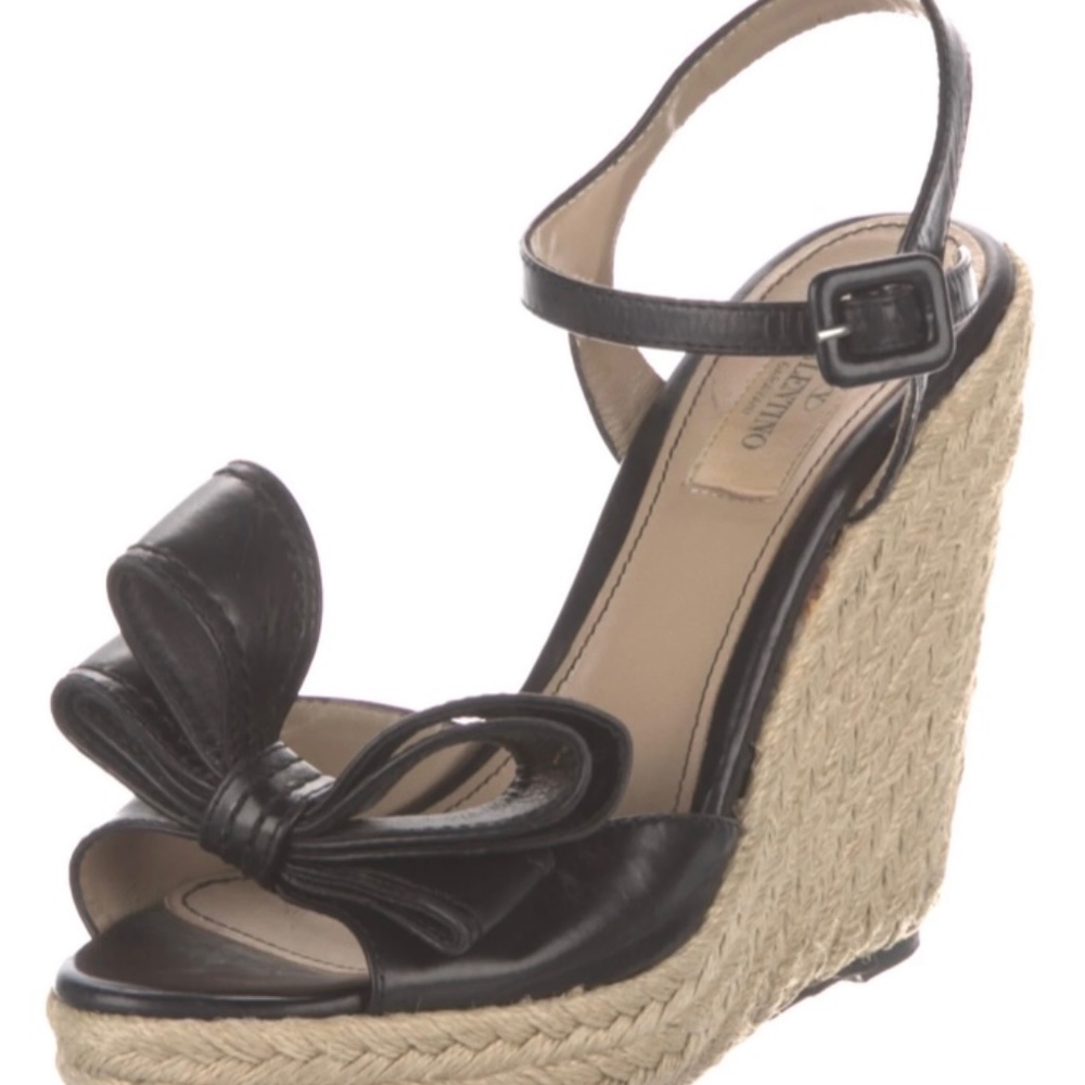Leather Valentino Espadrilles with bow accent